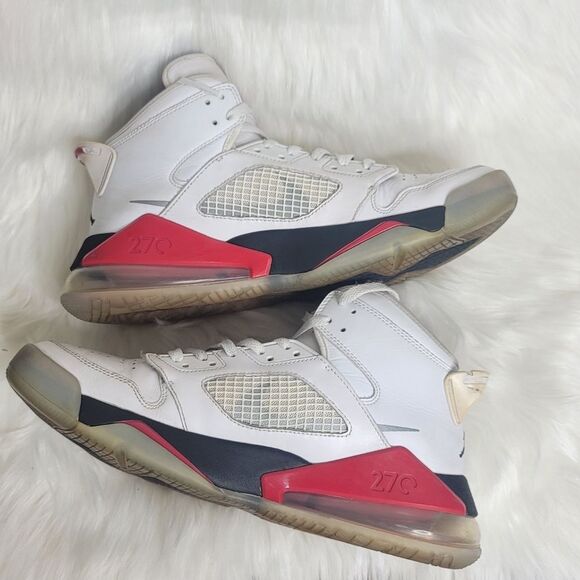 Jordan Mars 270 Sneakers - Picture 3 of 12